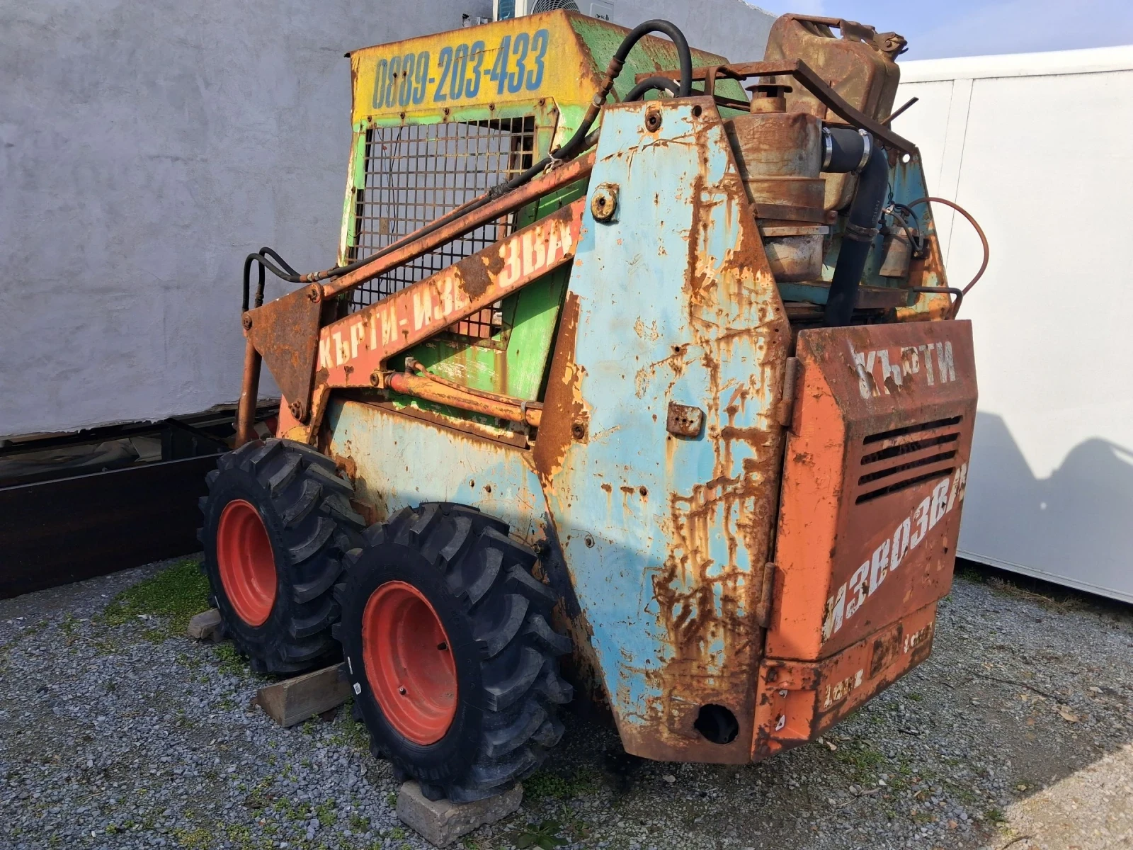 Мини челни товарачи Bobcat LANZ LL30 - изображение 2