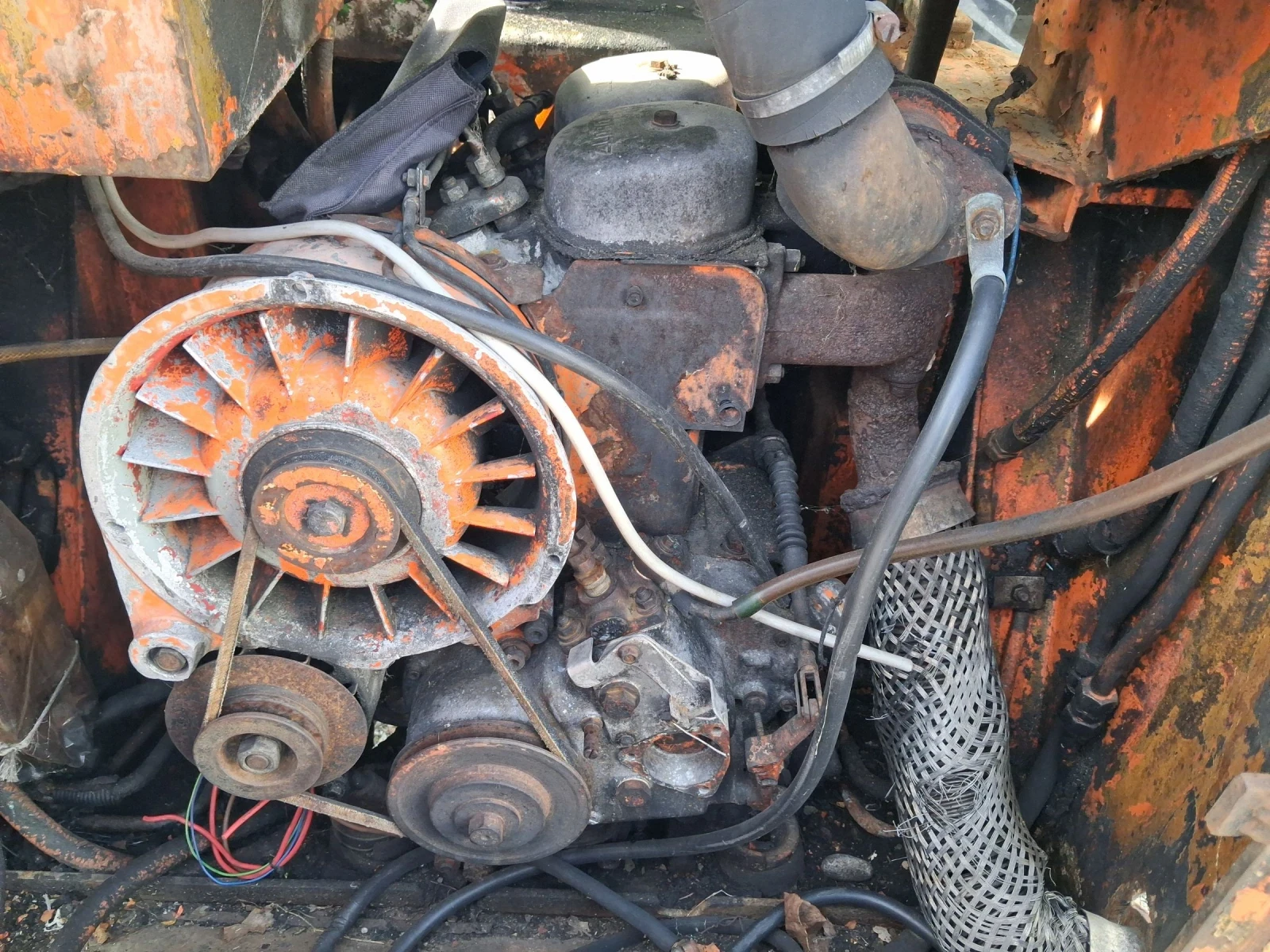 Мини челни товарачи Bobcat LANZ LL30 - изображение 8