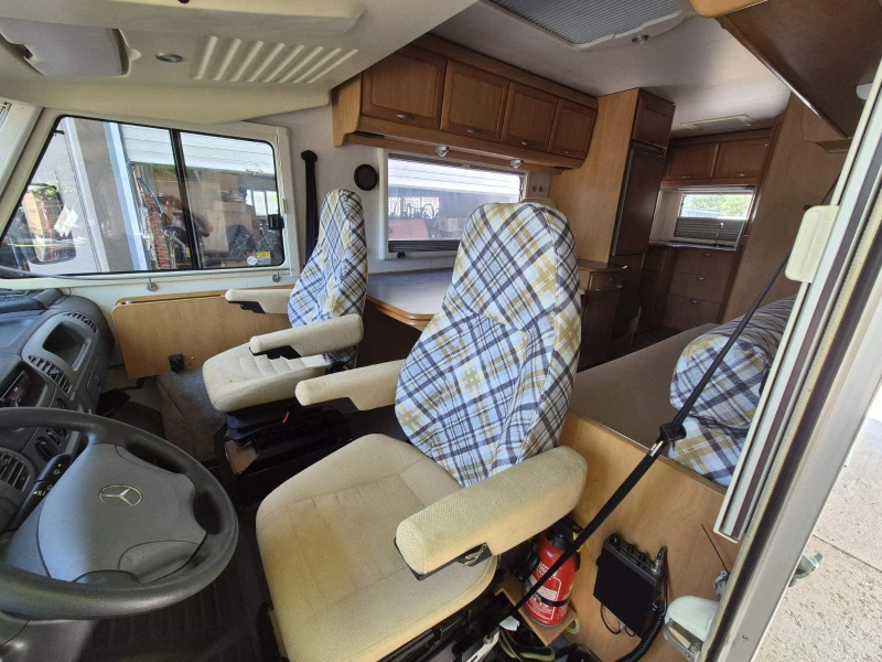 Кемпер HYMER / ERIBA B640 Star Line, снимка 8 - Каравани и кемпери - 50716774