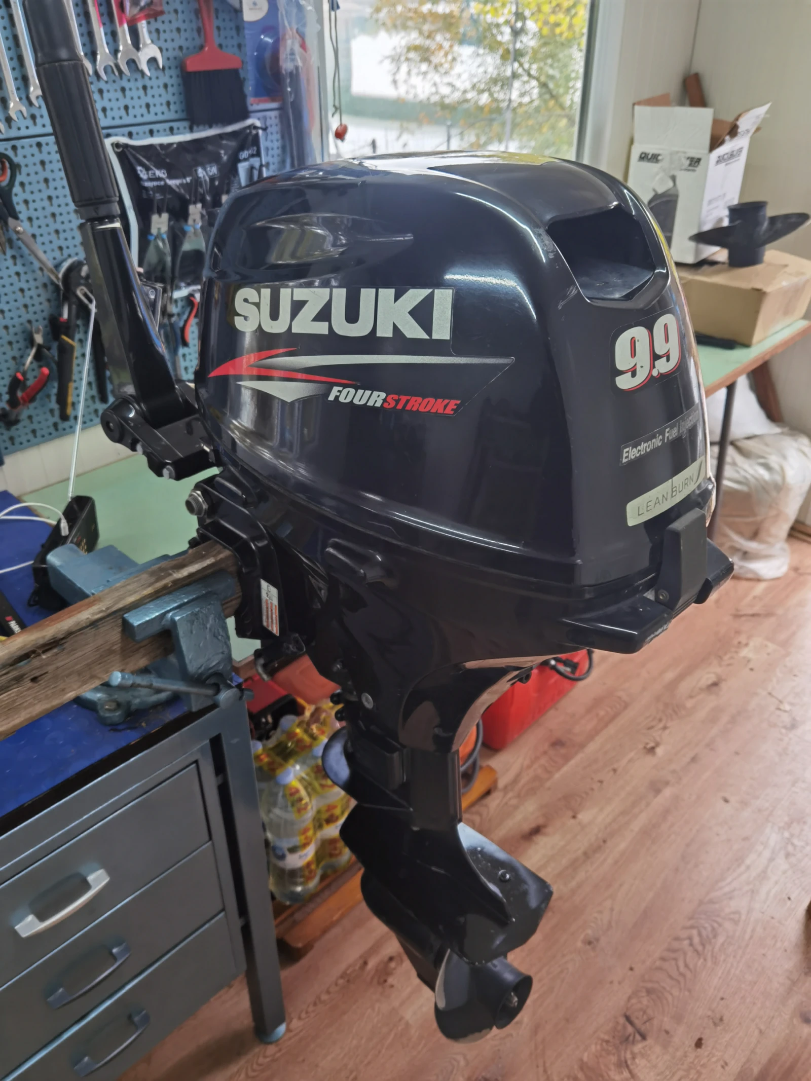 Извънбордов двигател Suzuki DF - изображение 2