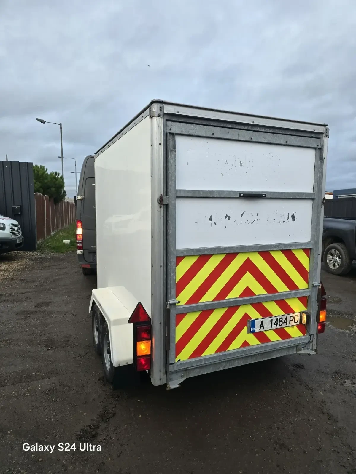   Blue line | Mobile.bg   11