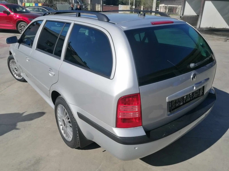 Skoda Octavia 1.8T 150к.с. 4x4 Швейцария, снимка 8 - Автомобили и джипове - 47217489