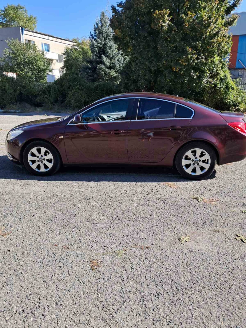 Opel Insignia, снимка 3 - Автомобили и джипове - 47405173