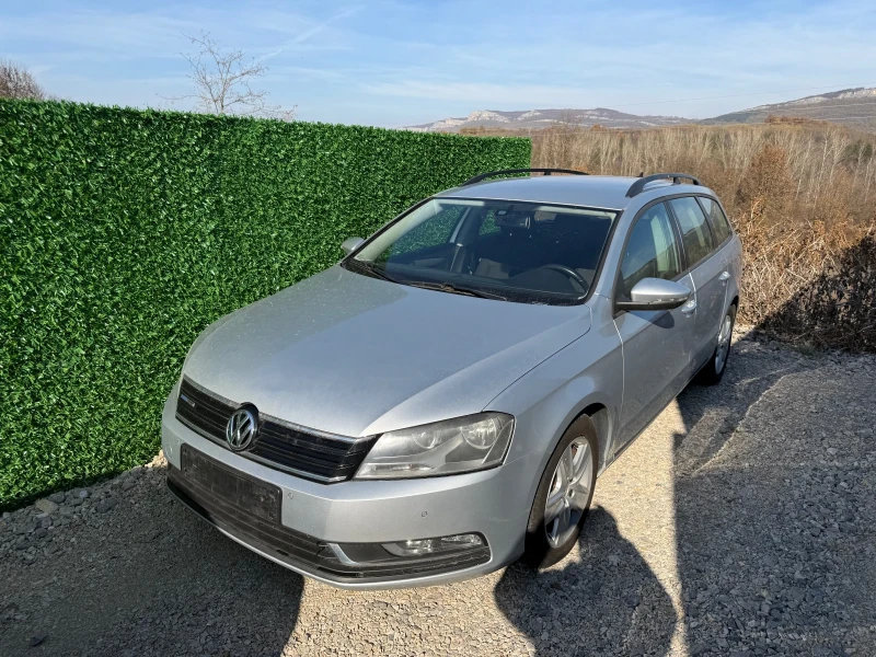 VW Passat, снимка 1 - Автомобили и джипове - 47904957