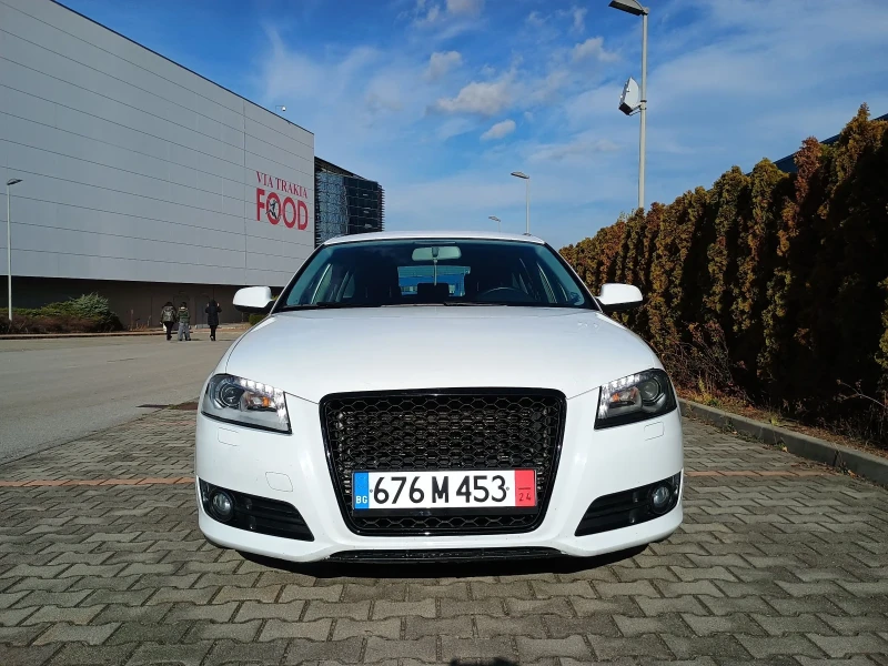 Audi A3 Hella DRL+ Bi-XENON S-LINE 19 Zoll, снимка 5 - Автомобили и джипове - 48039899