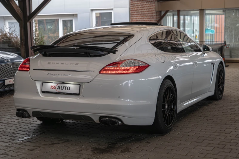 Porsche Panamera Turbo/Keramika/Алкантар/Chrono/Обдухване/Carbon, снимка 5 - Автомобили и джипове - 48790423