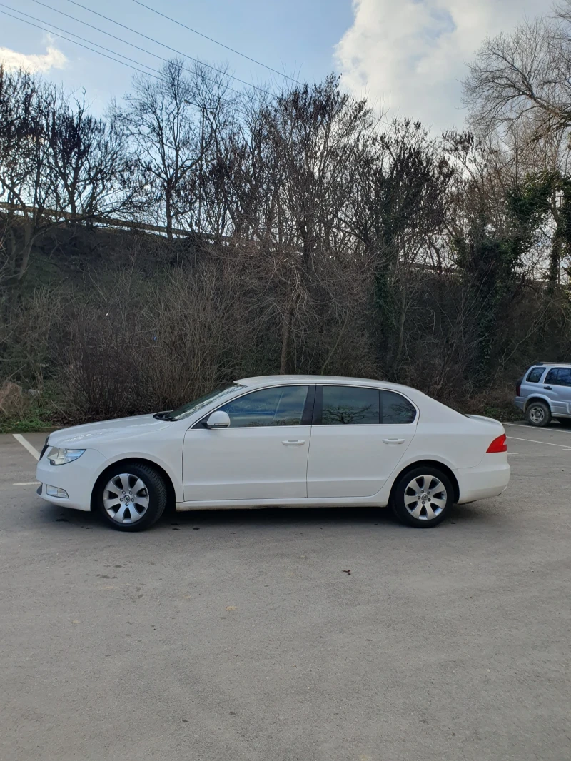 Skoda Superb, снимка 5 - Автомобили и джипове - 49055188