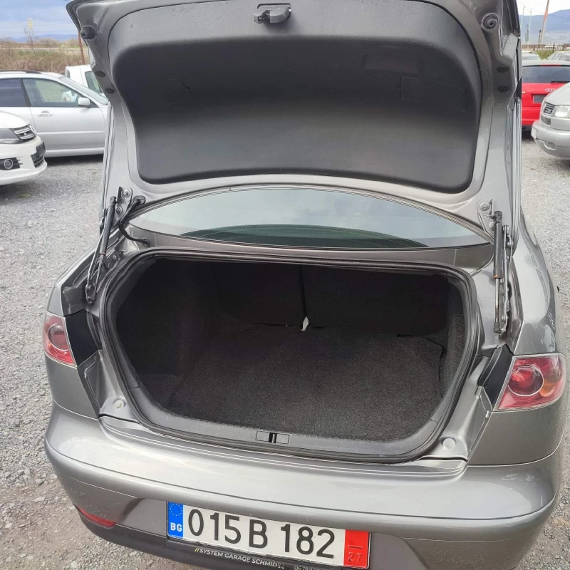 Seat Cordoba 1.4 БЕНЗИН, снимка 14 - Автомобили и джипове - 51601673