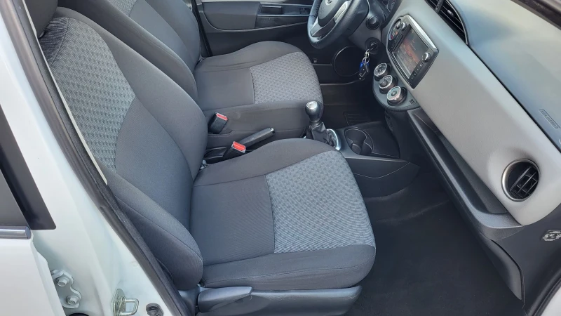 Toyota Yaris Facelift Euro 6, снимка 12 - Автомобили и джипове - 50552737