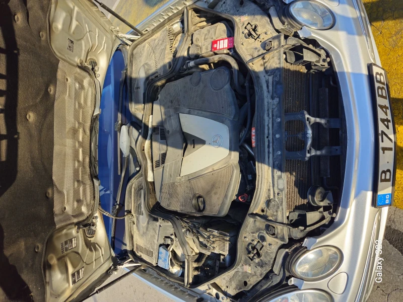Mercedes-Benz E 320 4 MATIC, снимка 14 - Автомобили и джипове - 52306932