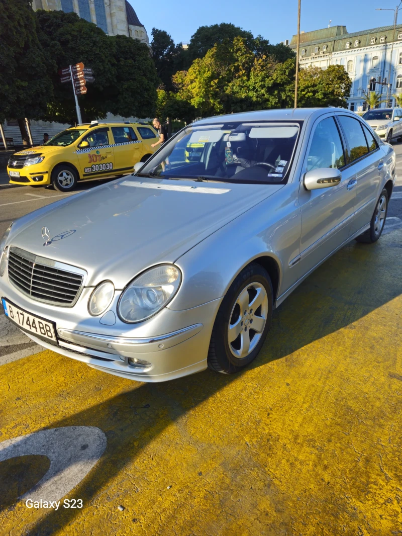 Mercedes-Benz E 320 4 MATIC, снимка 2 - Автомобили и джипове - 52306932