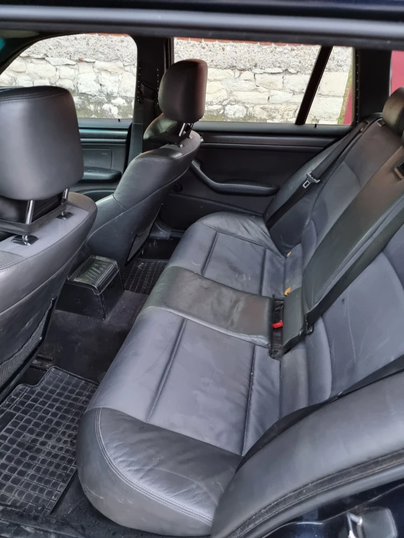 BMW 320, снимка 9 - Автомобили и джипове - 52349211