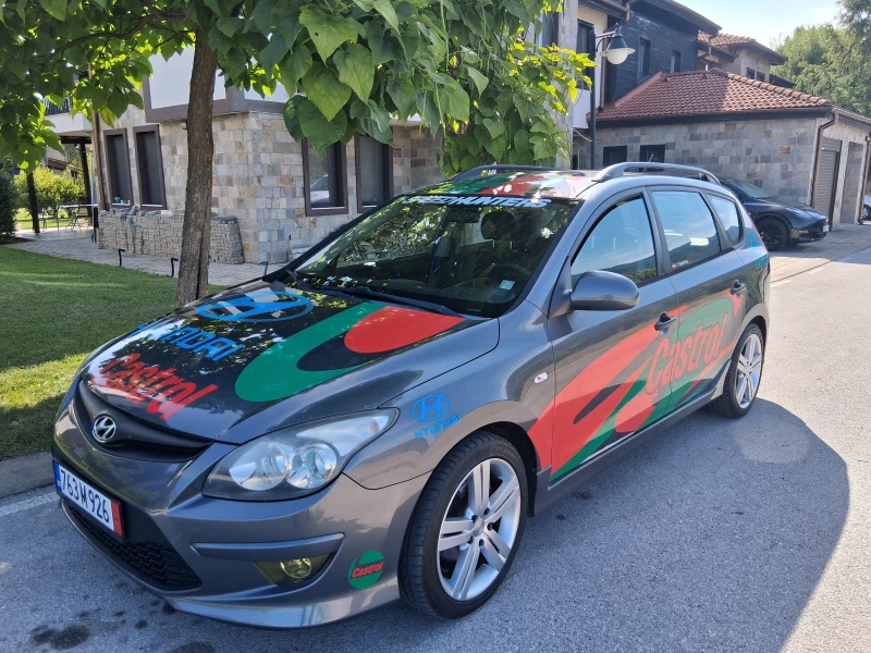 Hyundai I30 1.6 CRDI, снимка 3 - Автомобили и джипове - 52640782