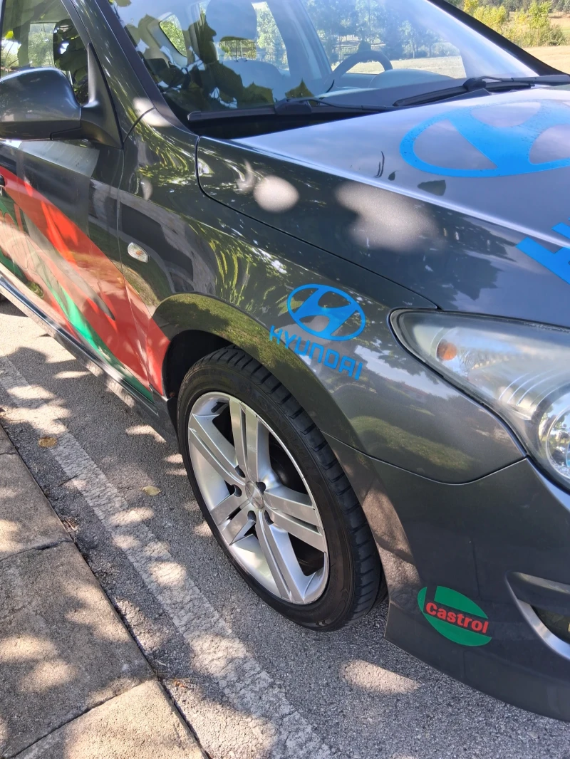 Hyundai I30 1.6 CRDI, снимка 9 - Автомобили и джипове - 52640782