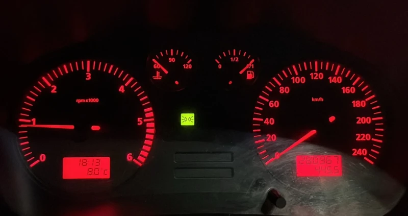 Seat Leon, снимка 6 - Автомобили и джипове - 52643547