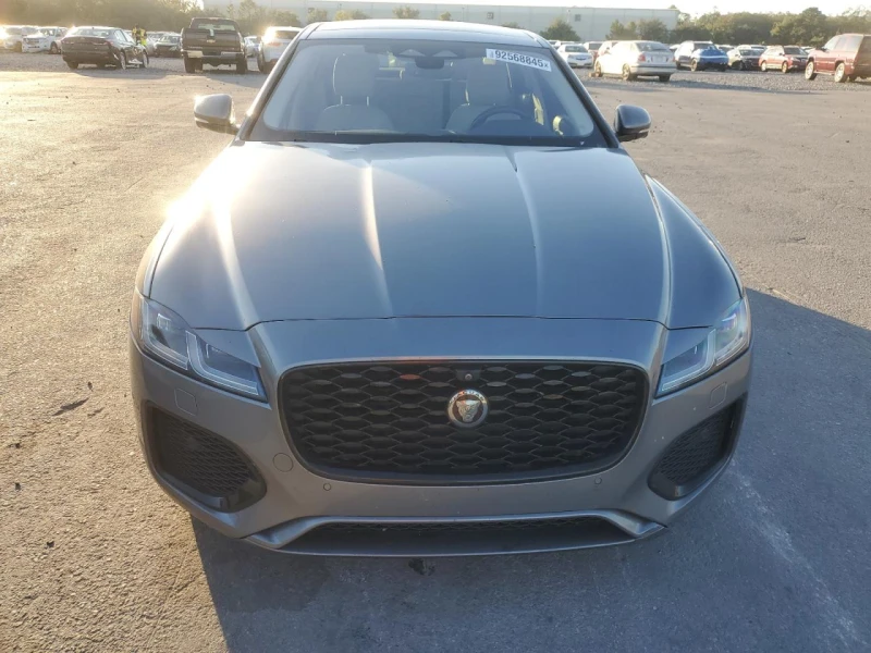 Jaguar Xf SE* DISTRONIC* 360* DIGITAL* ШИБИДАХ* ПОДГРЕВИ* , снимка 5 - Автомобили и джипове - 52848439