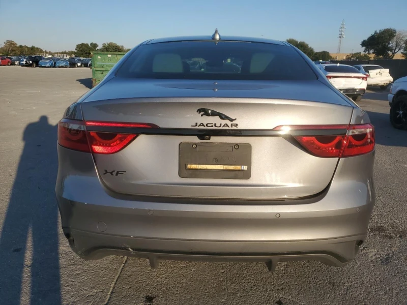 Jaguar Xf SE* DISTRONIC* 360* DIGITAL* ШИБИДАХ* ПОДГРЕВИ* , снимка 6 - Автомобили и джипове - 52848439