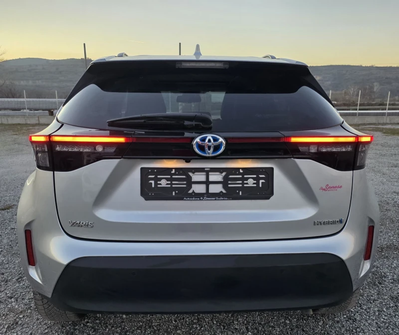 Toyota Yaris Cross Panorama, снимка 10 - Автомобили и джипове - 53517967