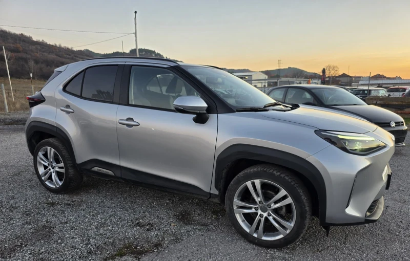 Toyota Yaris Cross Panorama, снимка 9 - Автомобили и джипове - 53517967