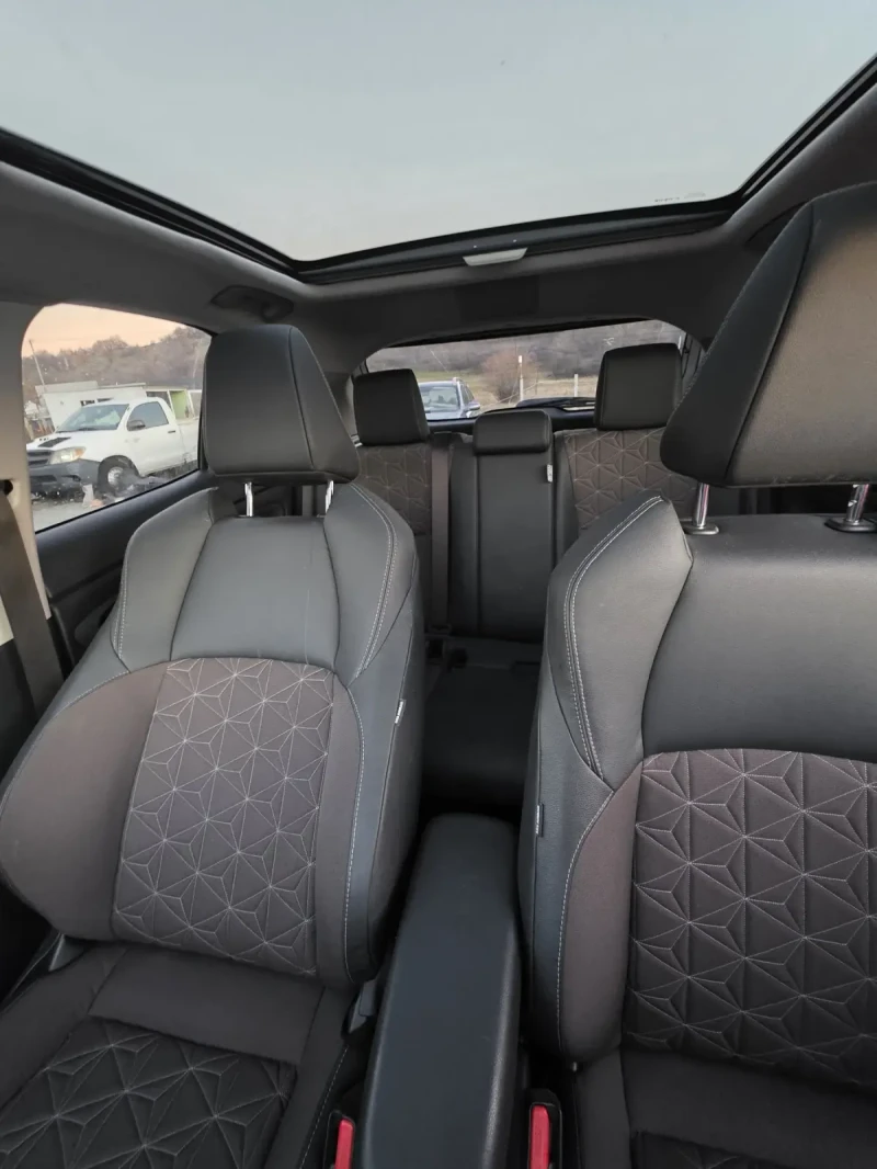 Toyota Yaris Cross Panorama, снимка 14 - Автомобили и джипове - 53517967