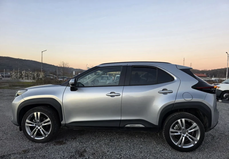 Toyota Yaris Cross Panorama, снимка 11 - Автомобили и джипове - 53517967