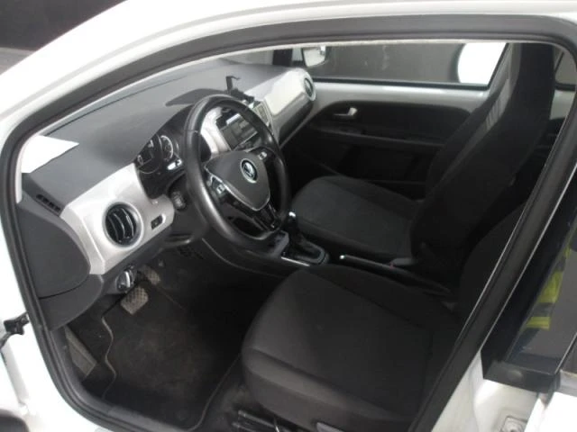 VW Up e-up!, снимка 5 - Автомобили и джипове - 54814579
