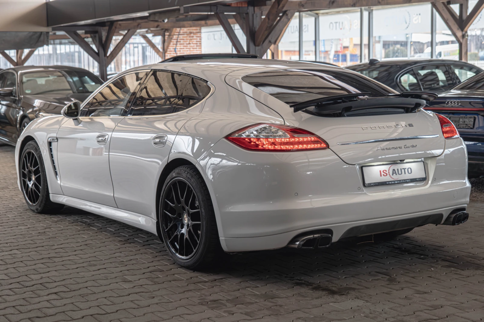 Porsche Panamera Turbo/Keramika/Алкантар/Chrono/Обдухване/Carbon - изображение 6