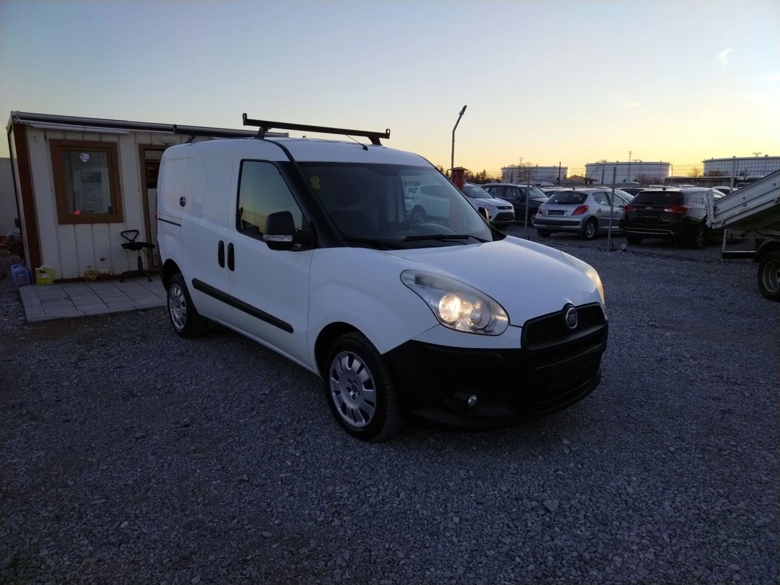 Fiat Doblo 6 скорости, бензин - метан, климатик, long,  | Mobile.bg — изображение 1
