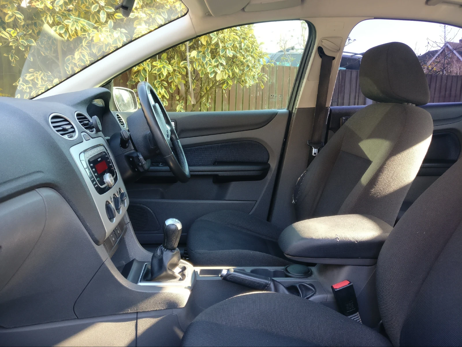 Ford Focus Zetec - изображение 8