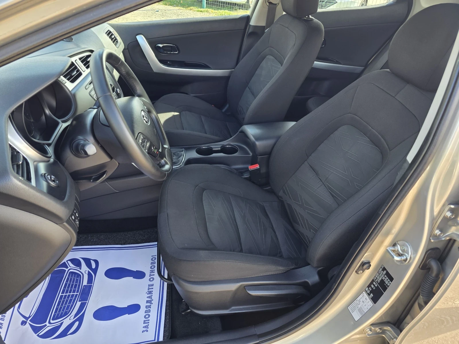 Kia Ceed 1.6 CRDI 110K.C  - изображение 8