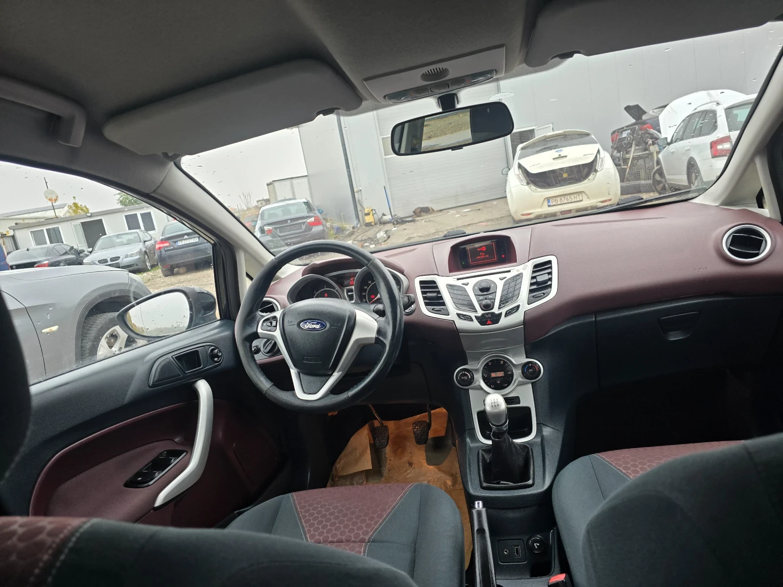 Ford Fiesta Titanium Edition Individual - изображение 8