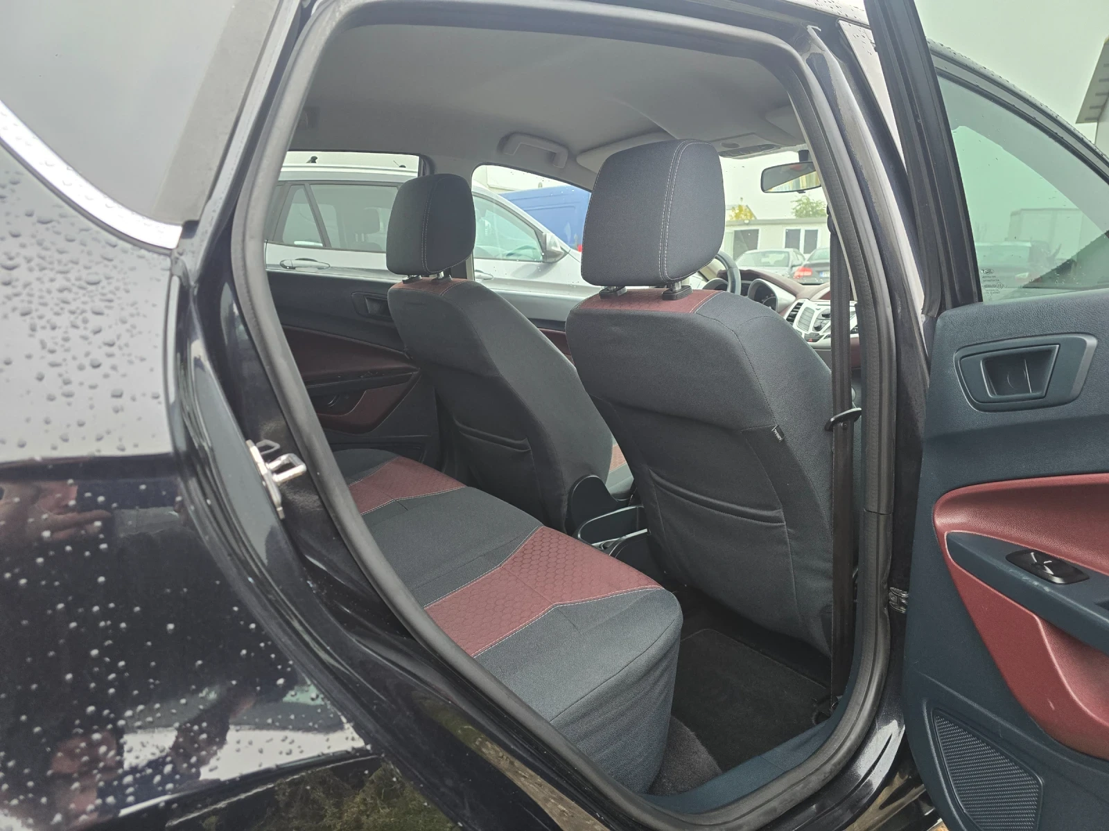 Ford Fiesta Titanium Edition Individual - изображение 7