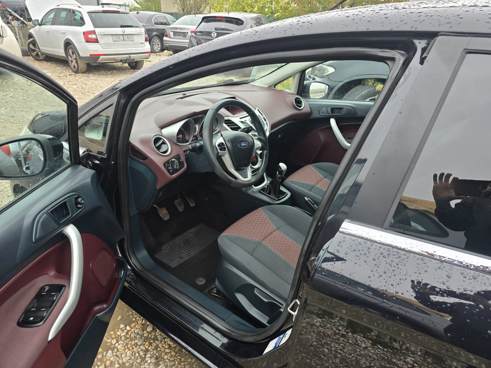 Ford Fiesta Titanium Edition Individual - изображение 10