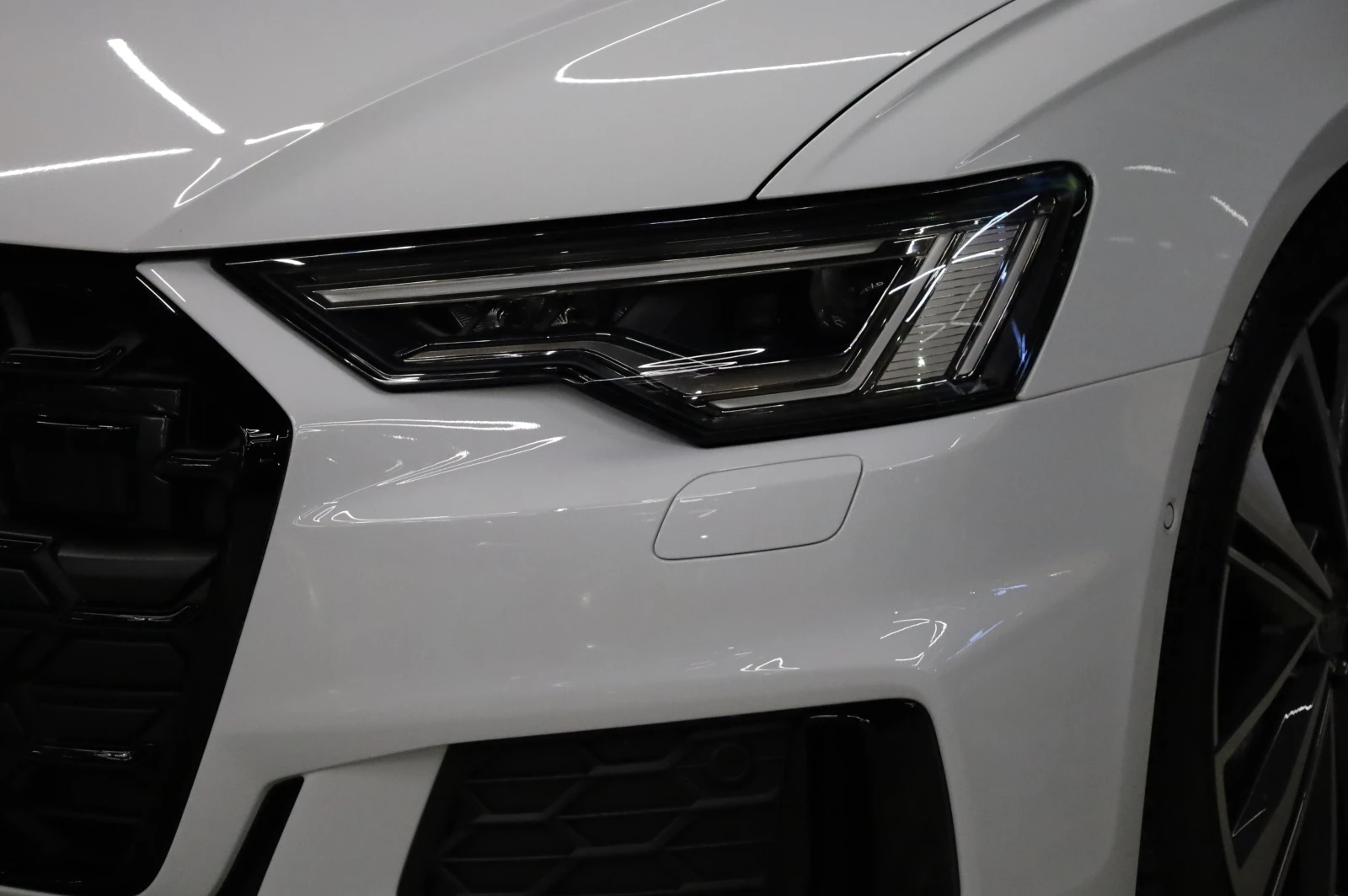 Audi A6 2XS-LINE* KEYLESS GO* LED LIGHTS* 360*  - изображение 4