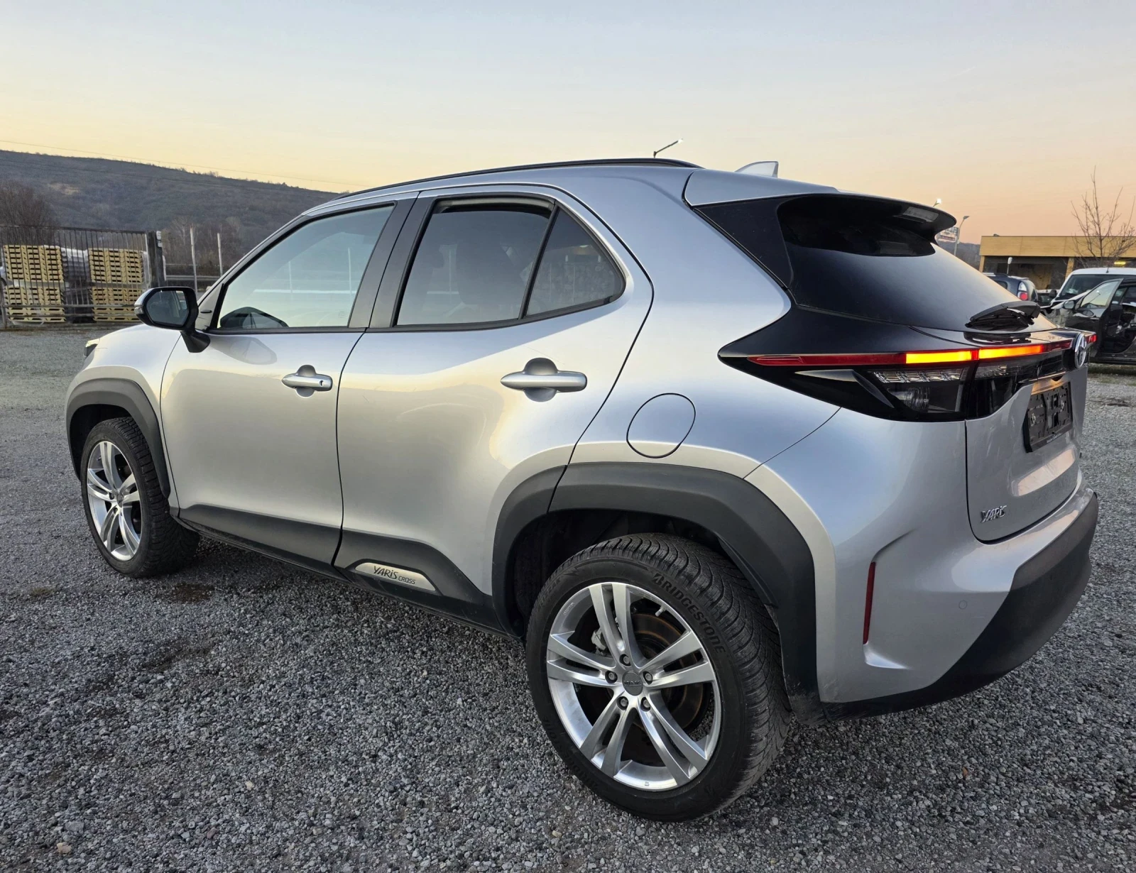 Toyota Yaris Cross Panorama, снимка 12 - Автомобили и джипове - 53517967