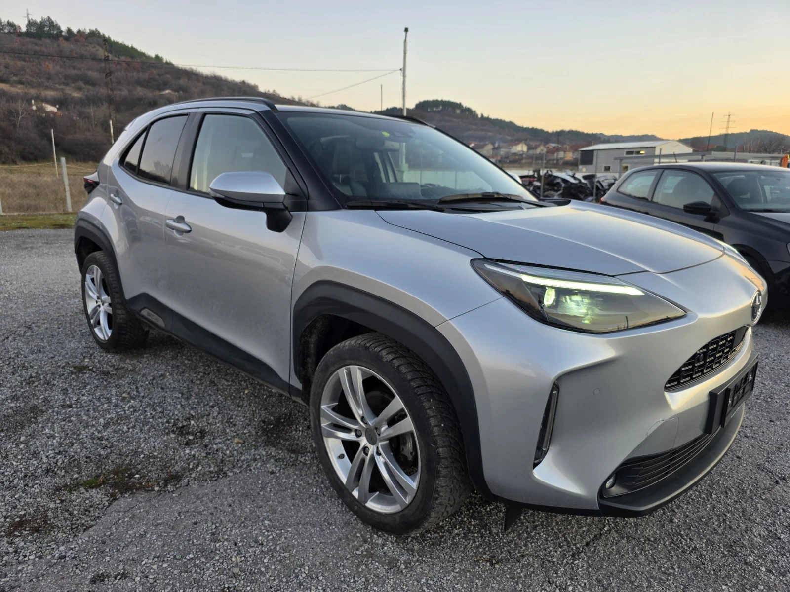 Toyota Yaris Cross Panorama, снимка 2 - Автомобили и джипове - 53517967