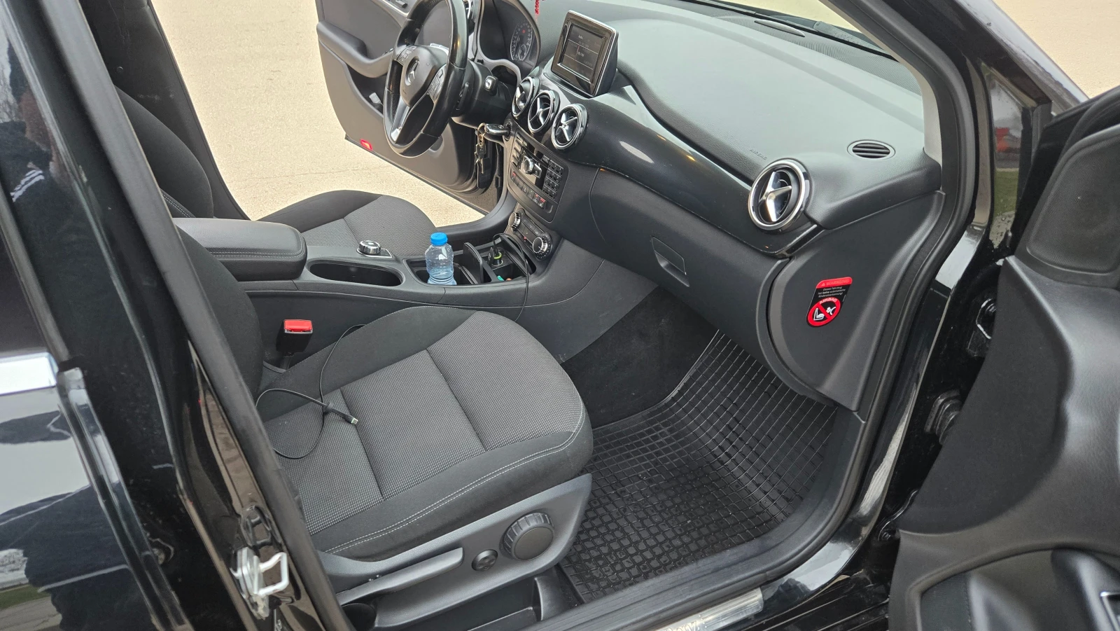 Mercedes-Benz B 180  - изображение 9