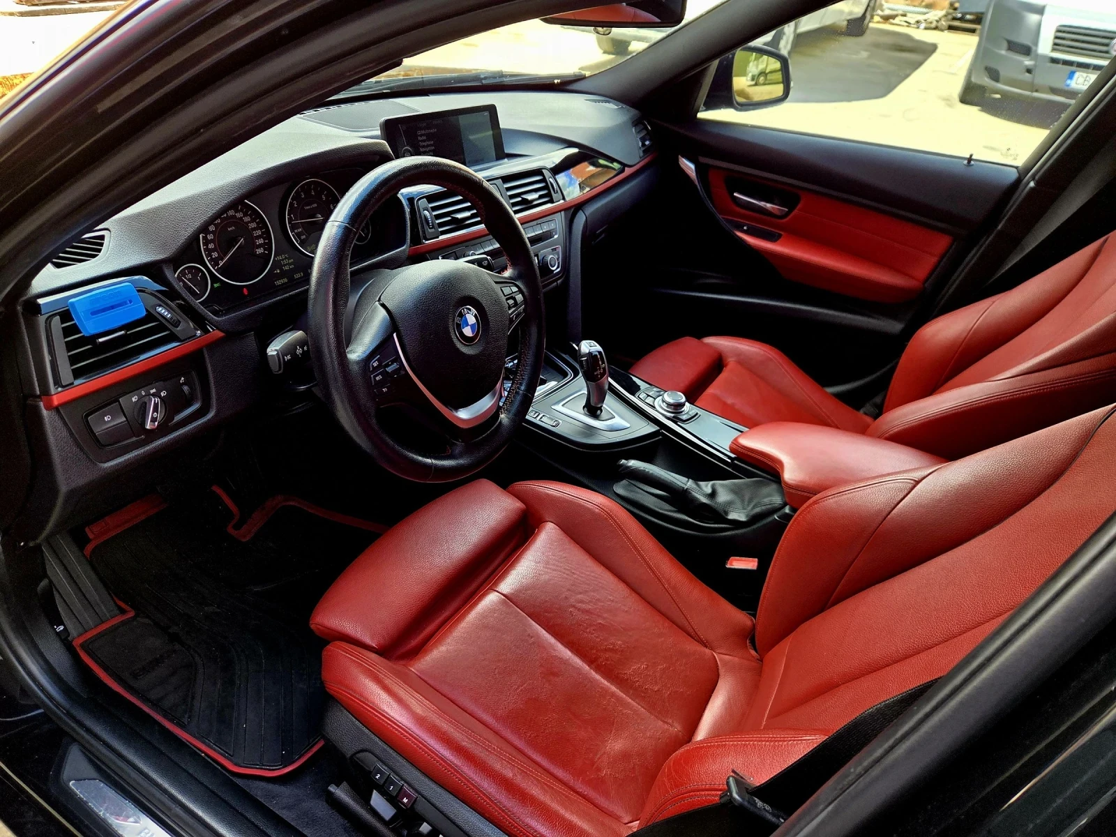 BMW 328 I X-drive, снимка 6 - Автомобили и джипове - 54291984