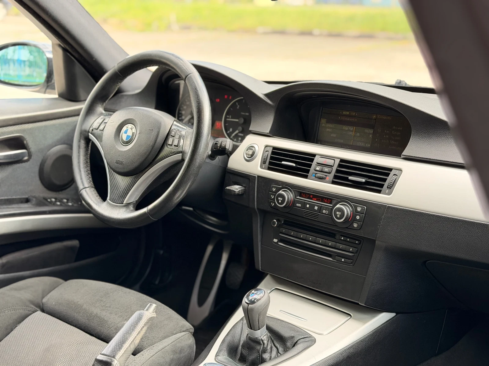 BMW 320 D/M-PACK/ИТАЛИЯ, снимка 14 - Автомобили и джипове - 54811889