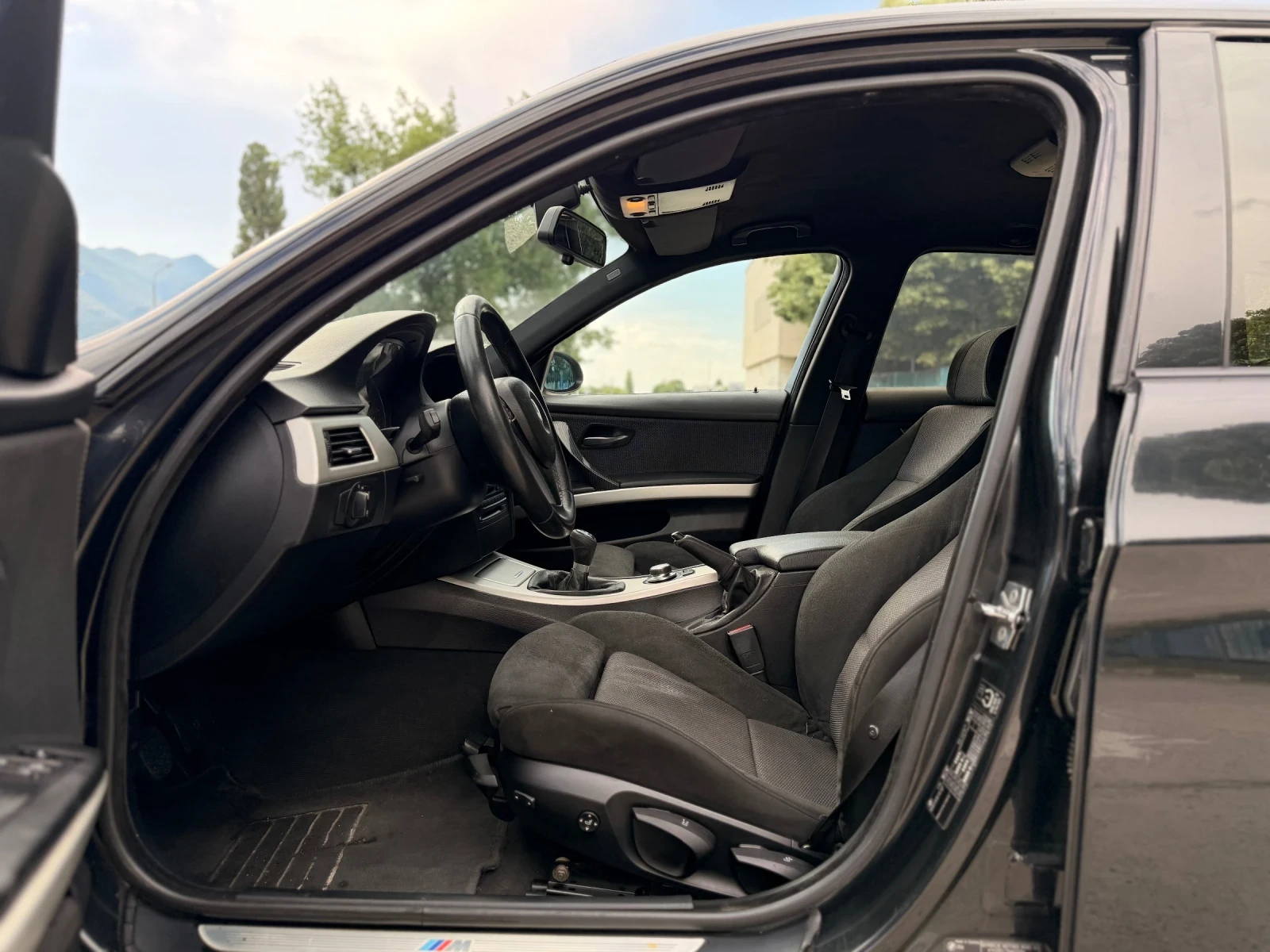 BMW 320 D/M-PACK/ИТАЛИЯ, снимка 9 - Автомобили и джипове - 54811889