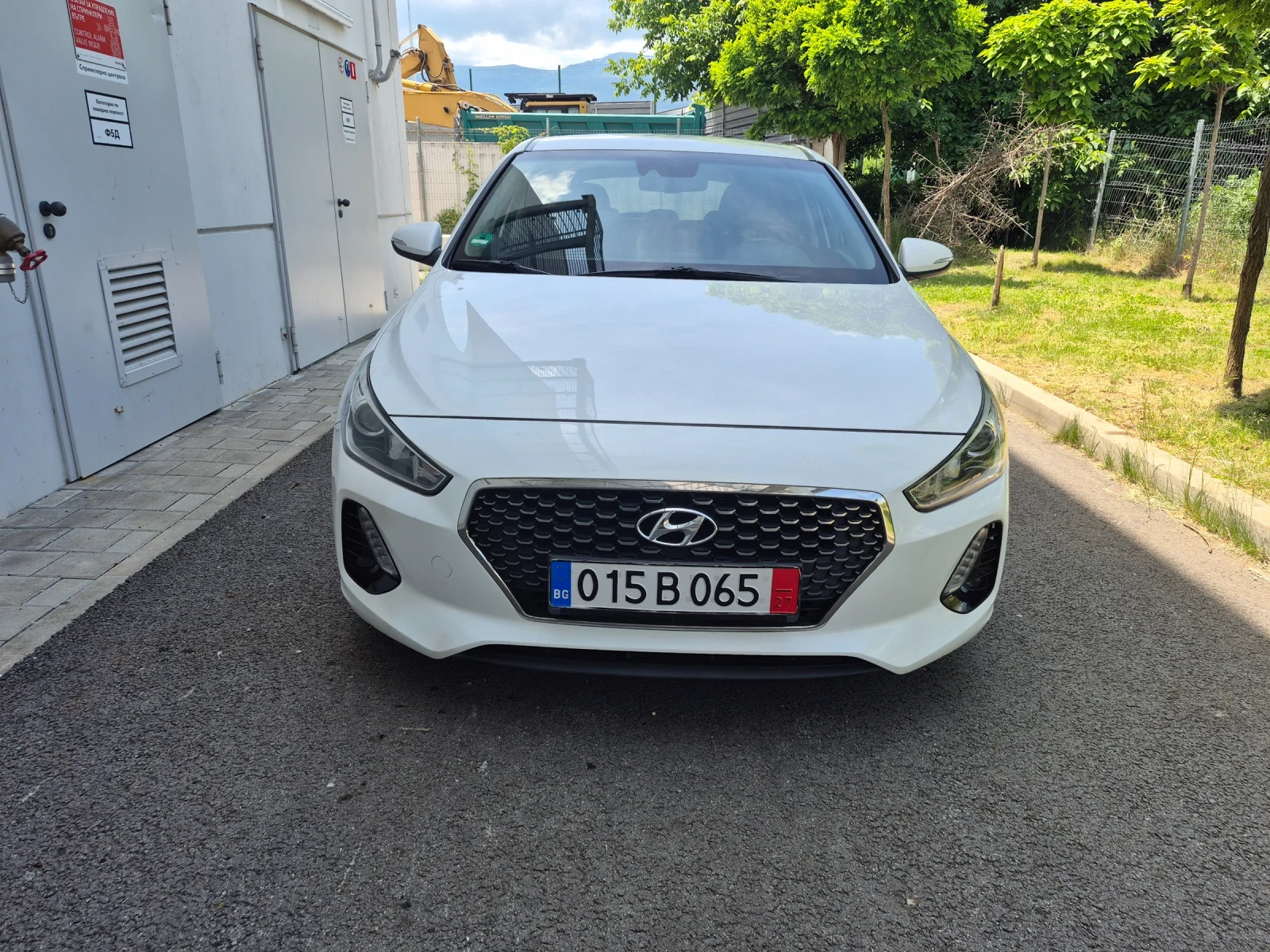 Hyundai I30 !!1.4i !!! Perfectna !!!, снимка 2 - Автомобили и джипове - 54824047