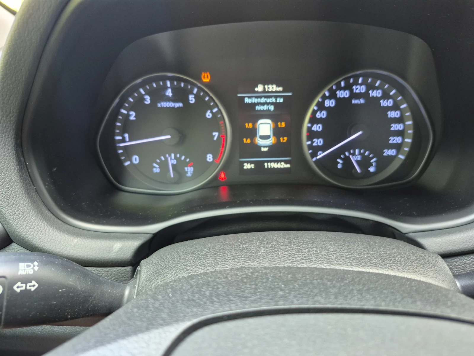 Hyundai I30 !!1.4i !!! Perfectna !!!, снимка 14 - Автомобили и джипове - 54824047