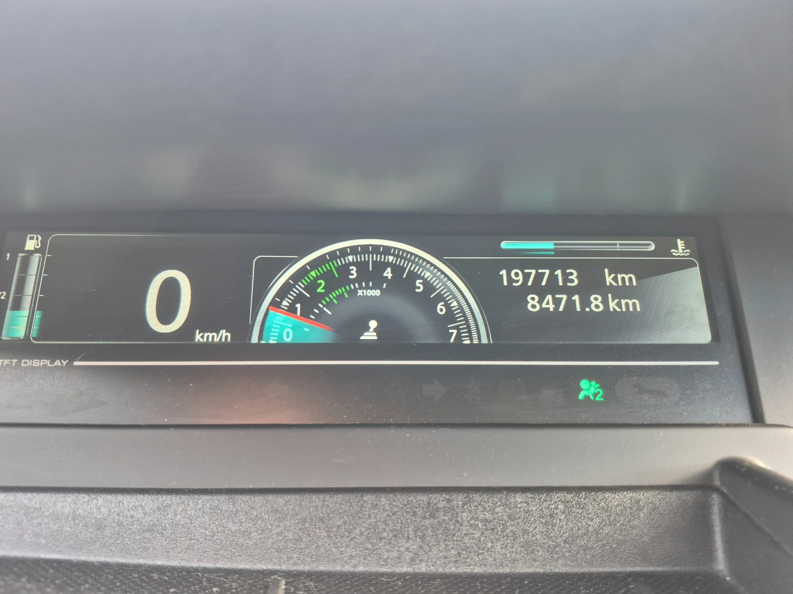 Renault Scenic, снимка 12 - Автомобили и джипове - 54837371