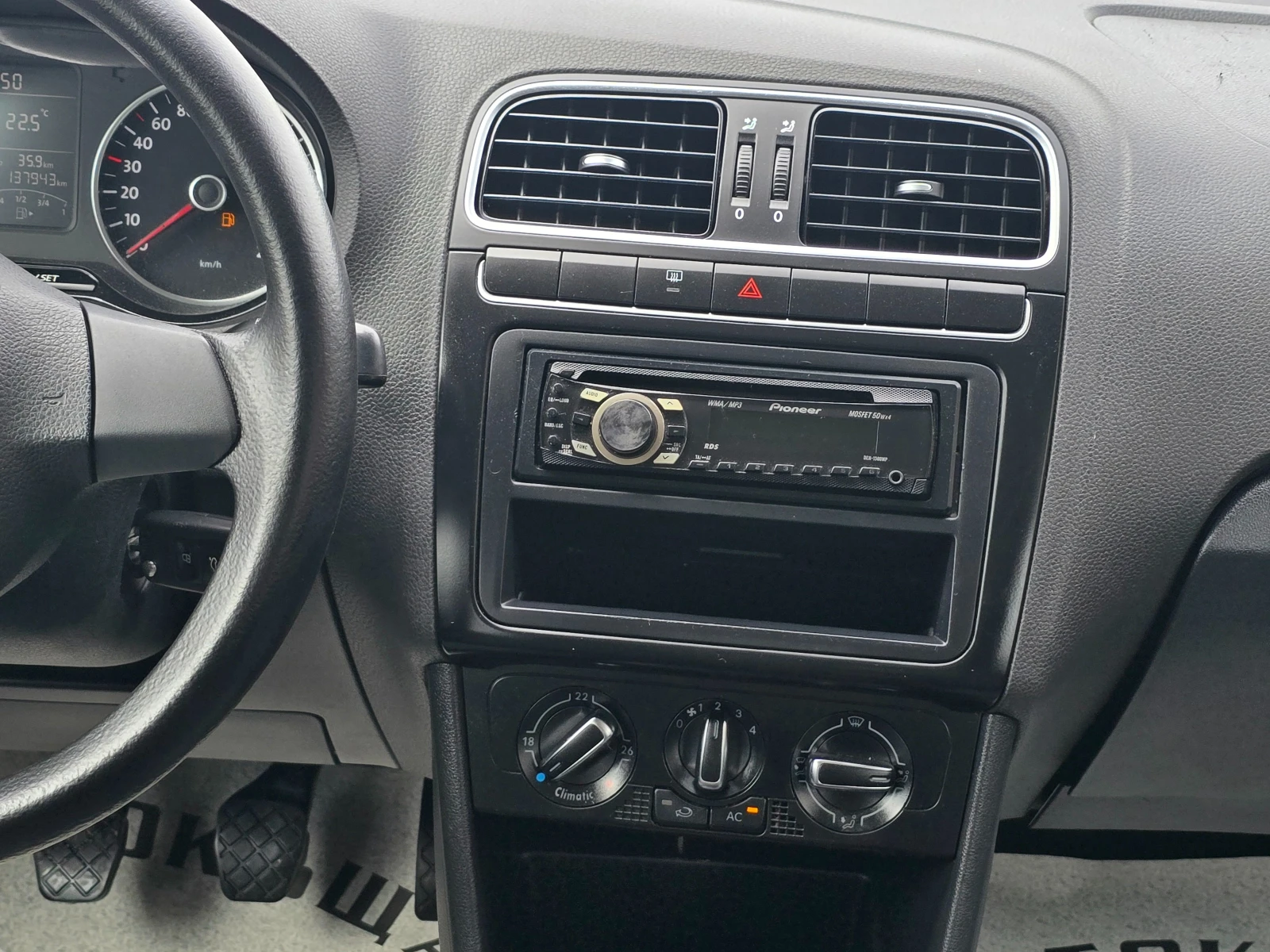 VW Polo 11г.1, 4-MPI, 86к.с., снимка 11 - Автомобили и джипове - 54890791