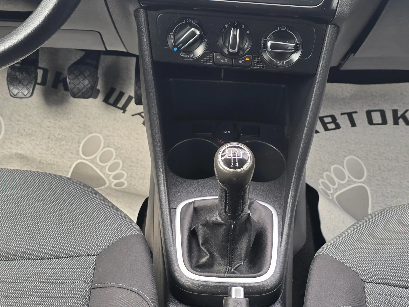 VW Polo 11г.1, 4-MPI, 86к.с., снимка 12 - Автомобили и джипове - 54890791