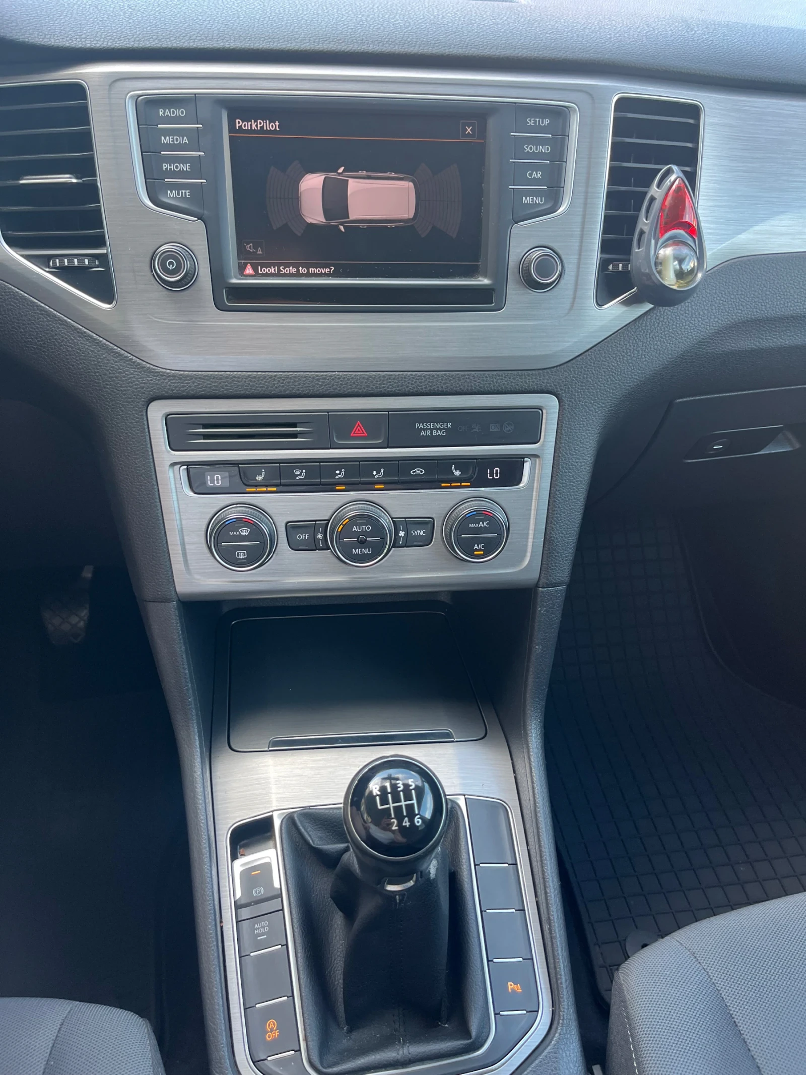 VW Golf 2.0-150, снимка 12 - Автомобили и джипове - 54952694