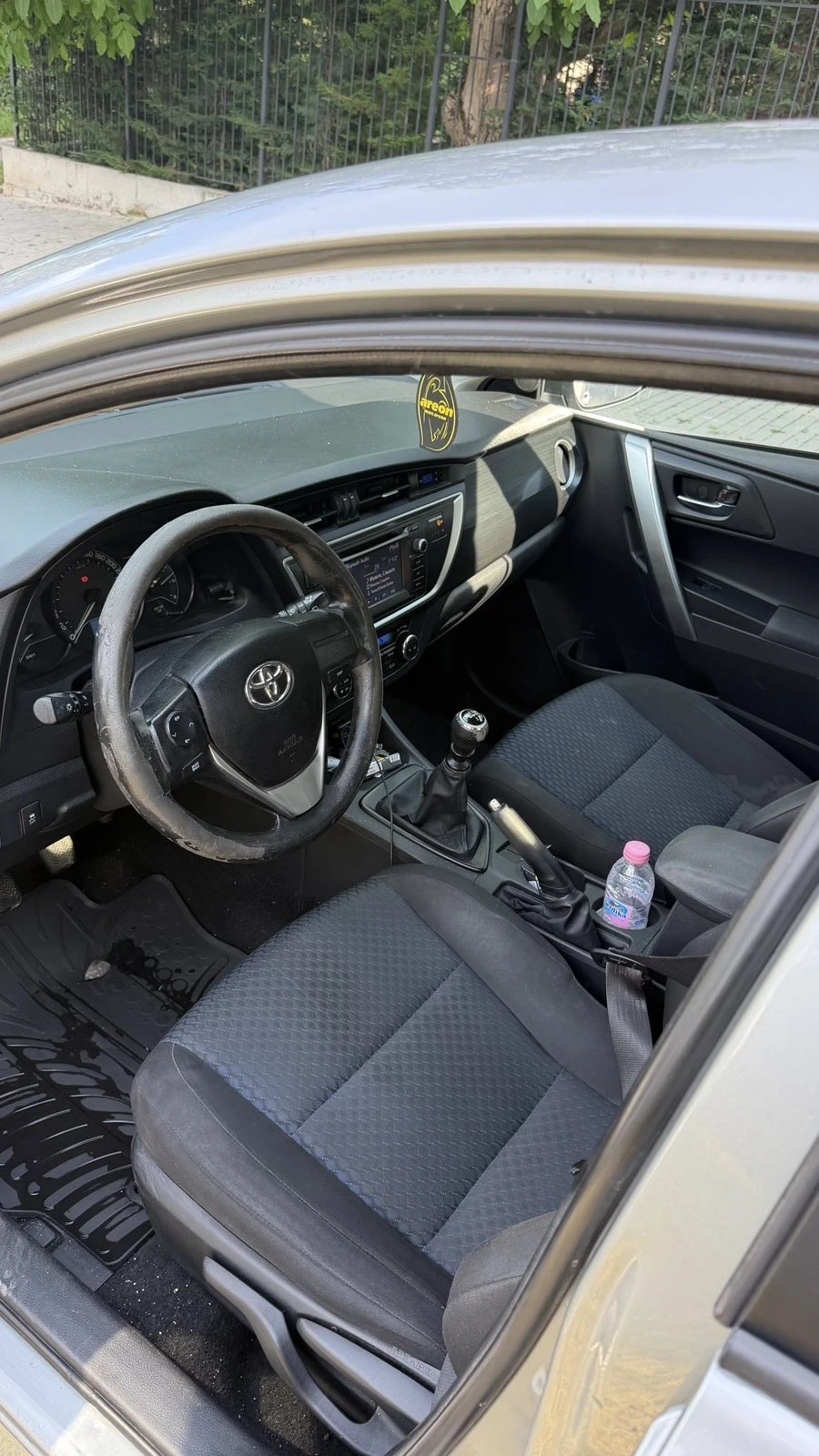 Toyota Auris 1.4 D4D, снимка 6 - Автомобили и джипове - 55014305