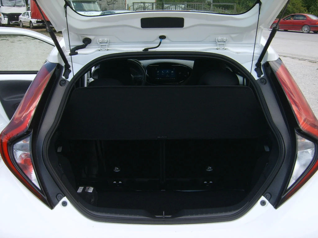 Toyota Aygo aygo x 1, 0i klima, снимка 13 - Автомобили и джипове - 55326195