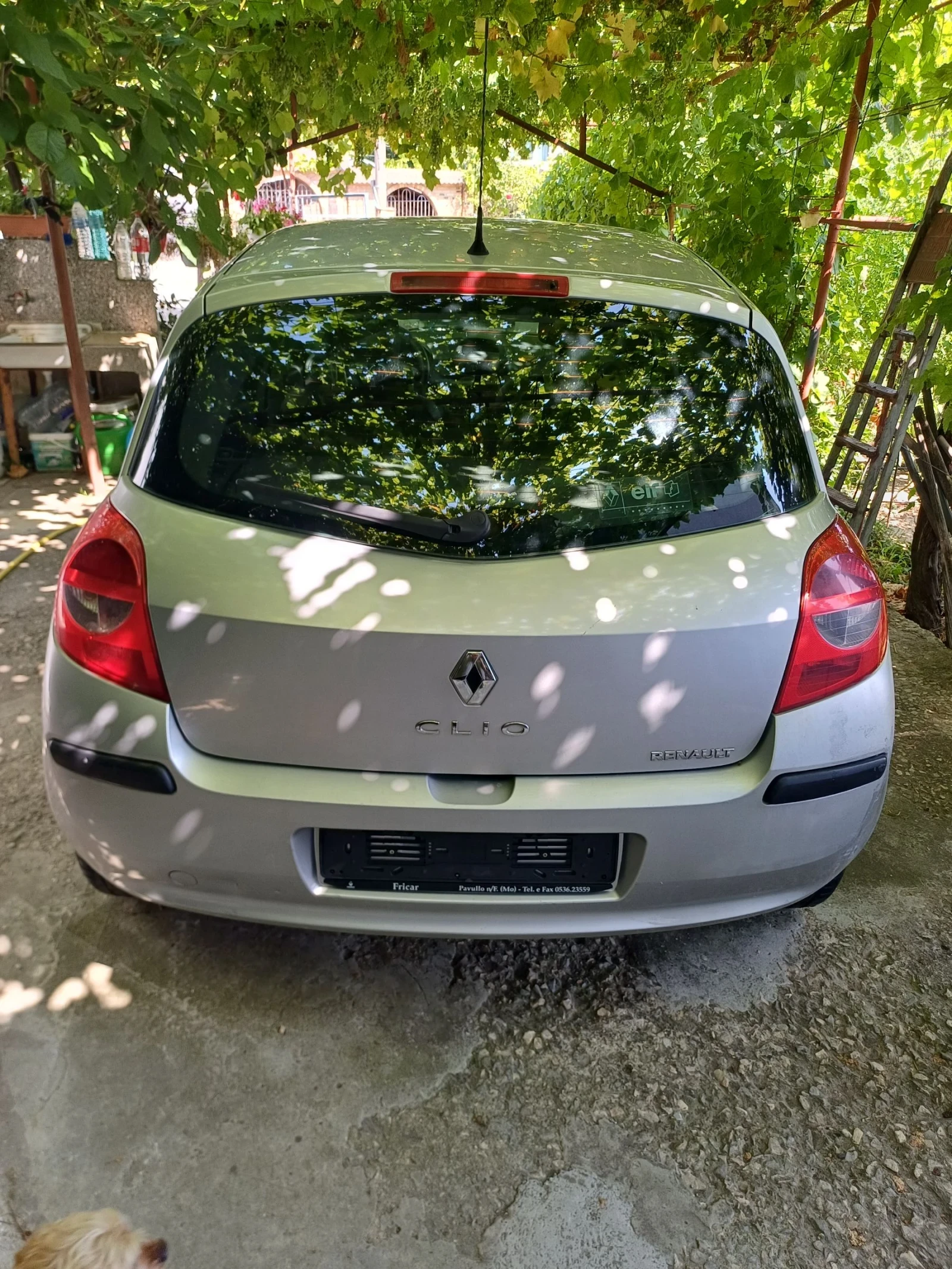 Renault Clio, снимка 6 - Автомобили и джипове - 55346915