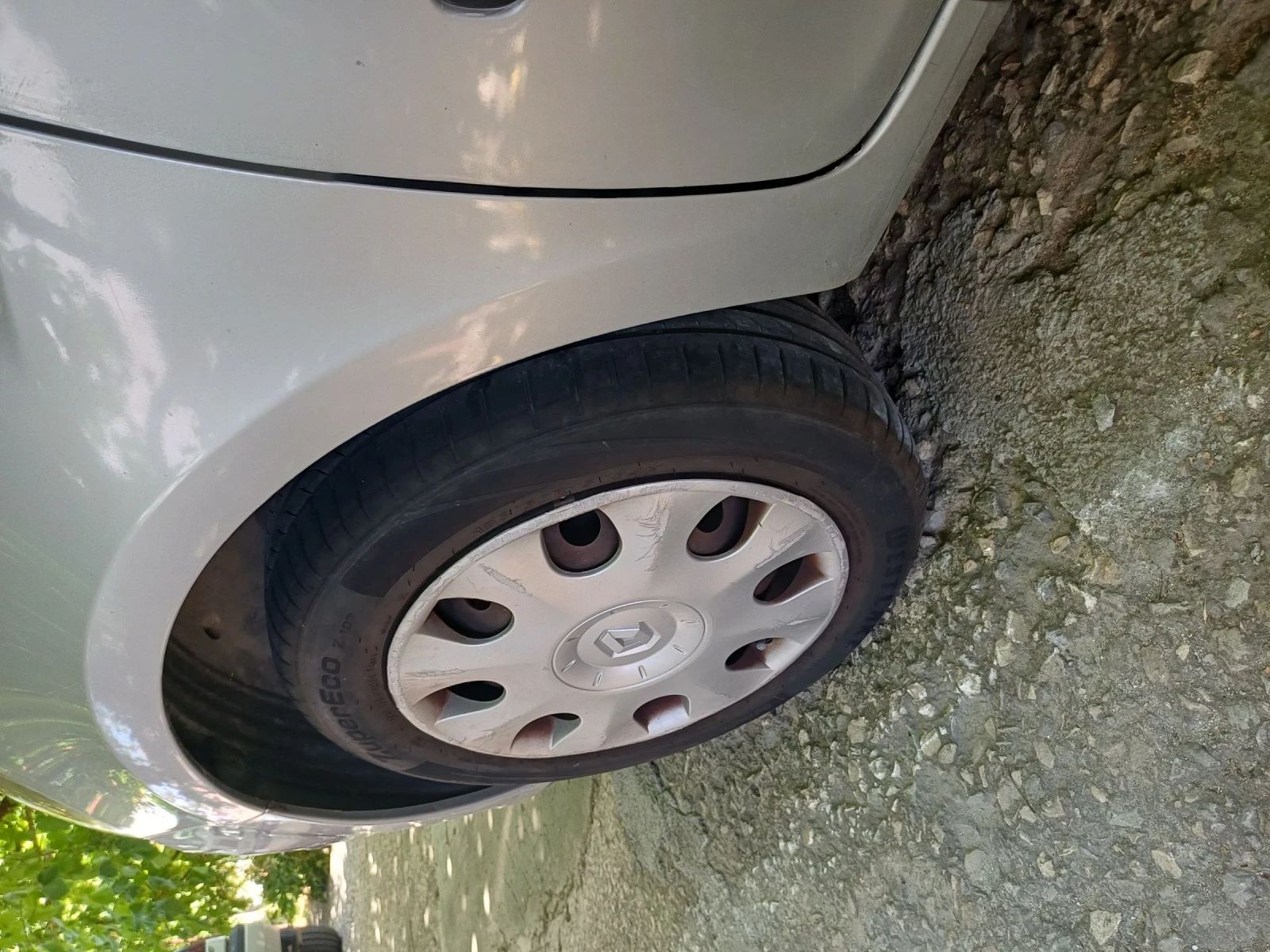 Renault Clio, снимка 10 - Автомобили и джипове - 55346915